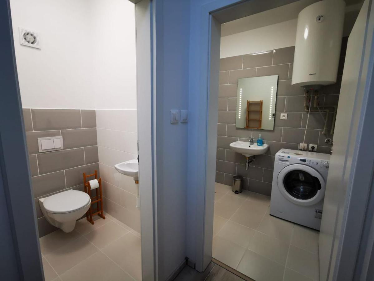 Relax And Sun Apartment Dunajska Streda Luaran gambar